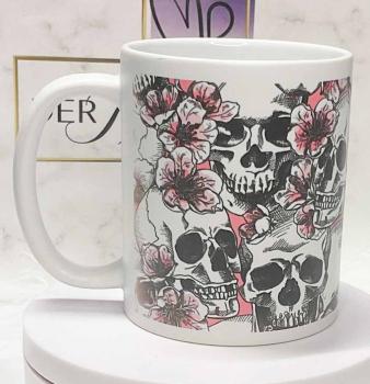 keramik-tasse-weiss-matt-totenkoepfe-49