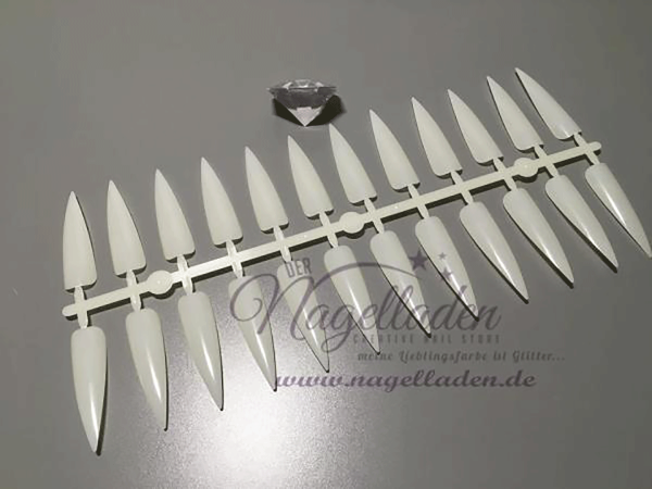 praesentations-stiletto-tips-mit-24-tips